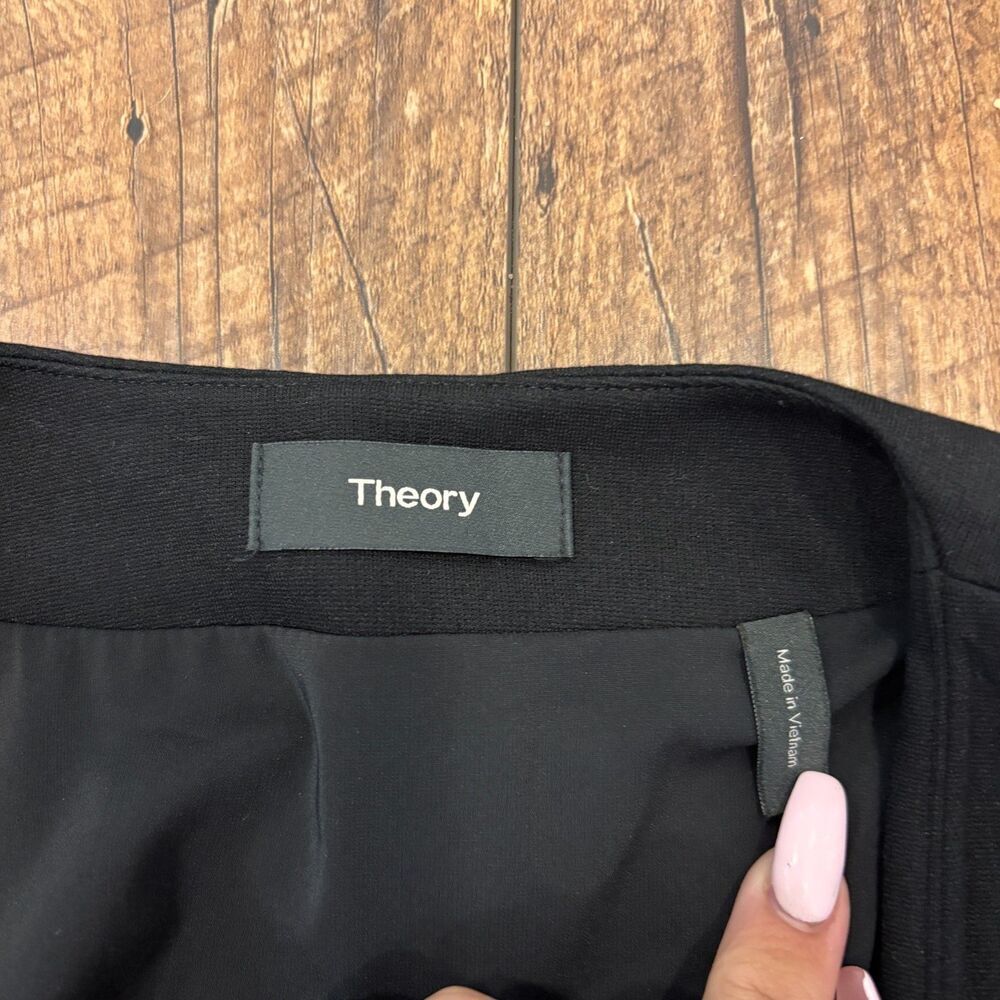 Theory Lindrayia Blazer in Black Women's Size 8 Slim Fit Open Front Patch Pocket - Picture 3 of 9